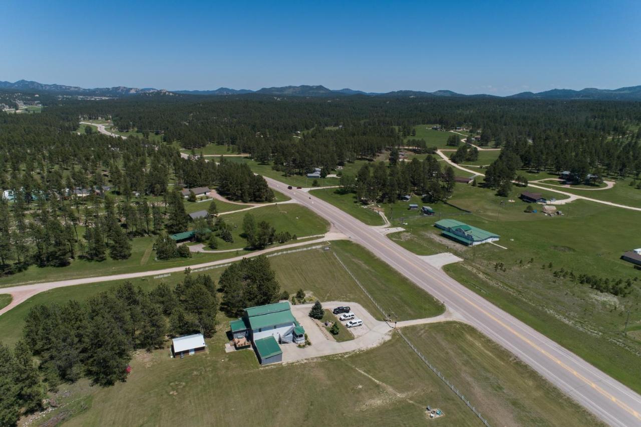 Eagle'S Landing Lodge Custer Eksteriør billede
